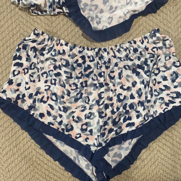 Pajama set - Picture 2 of 4